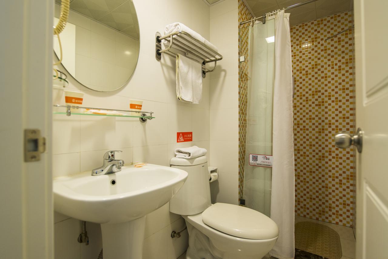 Home Inn Shanghai Hongqiao Terminal Jinshajiang Road Changfeng Bagian luar foto